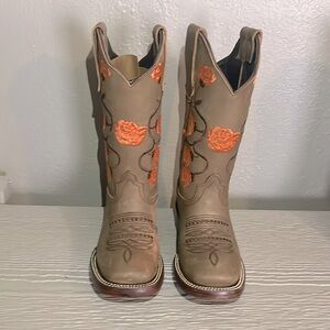 NEW Leather boots for girls with Orange flower stitching design